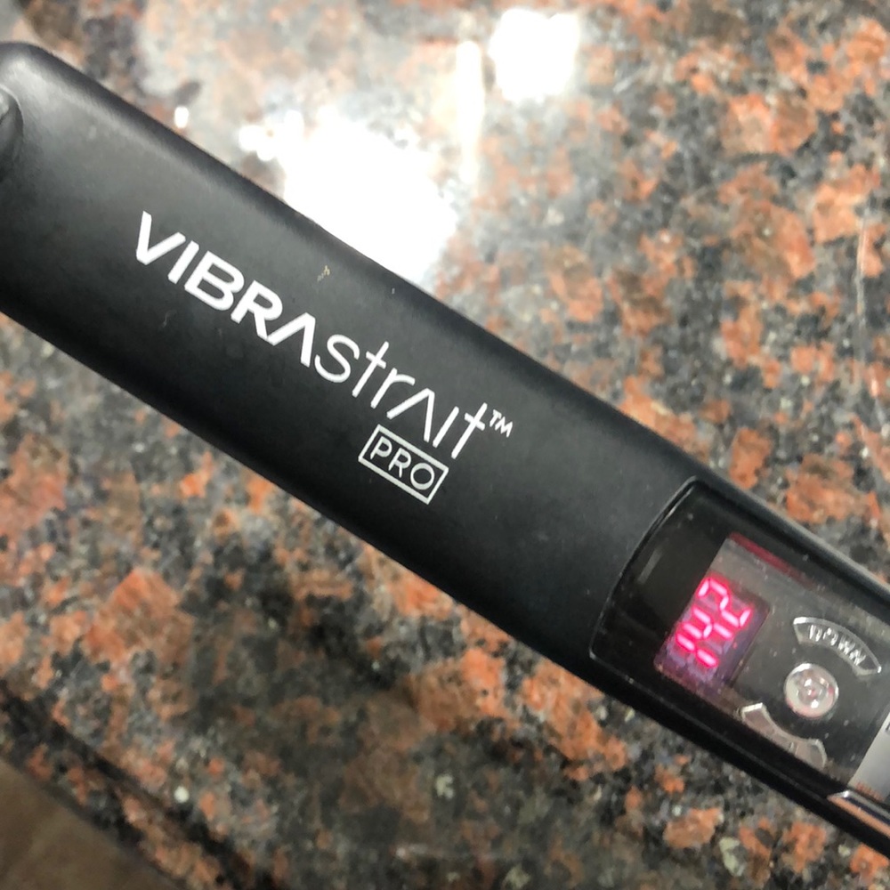 Vibrastrait flat iron
